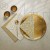 serwetki-flizelinowe-liscie-ornamenty-bialy-zloty.jpg