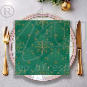 serwetki-zielone-bozonarodzeniowe-zlote-gwiazdki-sniezynki.jpg